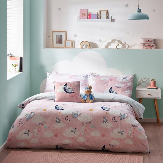 Peter Rabbit TM Sleepy Head Reversible Duvet Cover Set