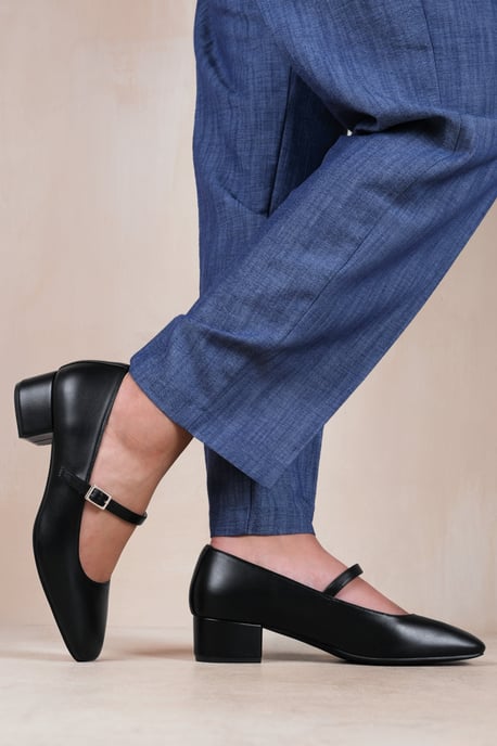 Wheres That From Womens 'Oslo' Low Block Heel With Strap And Square Toe