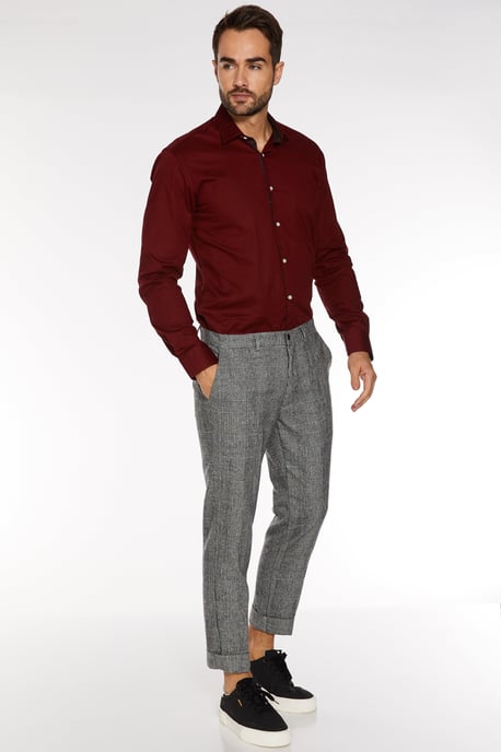 Long Sleeve Plain Shirt in Red