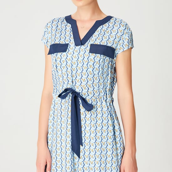 Tunic dress with drawstring belt and geometric print
