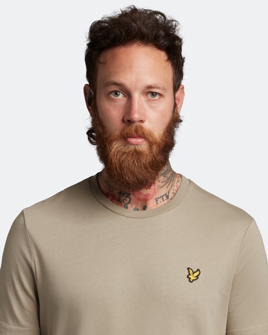 Lyle & Scott Effen T-shirt in Bruin - Image 4