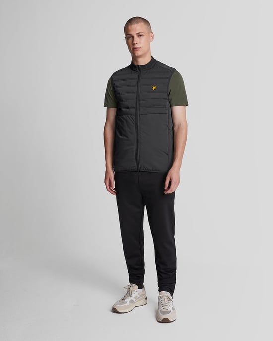 Lyle & Scott Sports Hybrid Double Baffle Gilet Black