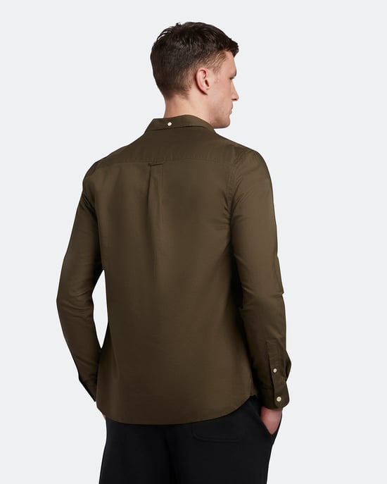 Lyle & Scott Regular Fit Light Weight Oxford Shirt in Olive - Image 3