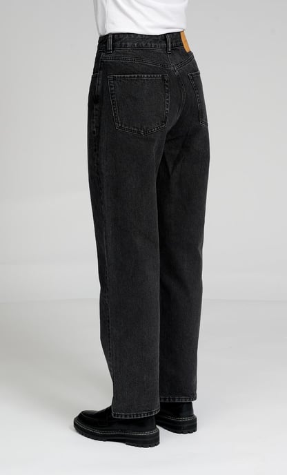 The Original Performance Loose Jeans - Washed Black Denim