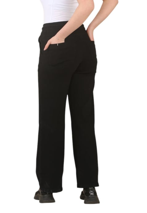 MYT Womens Elasticated High Waist Wide Leg Jeans in Zwart - Image 2