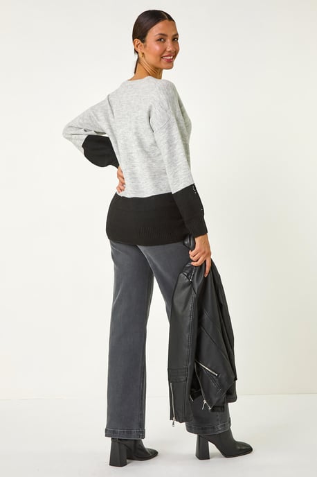 Colour Block V-Neck Boyfriend Jumper