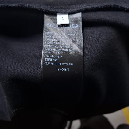 Balenciaga Logotryckt Mock Neck T-shirt i Svart Bomull - Image 4