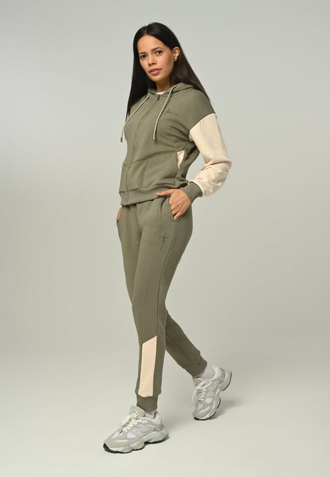 Tom Barron Ladies 'Love' Zipped Stylish Tracksuit - Image 4