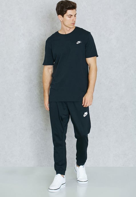 Nike Geborduurd Futura T Shirt in Zwart & Zilver Logo - Image 4