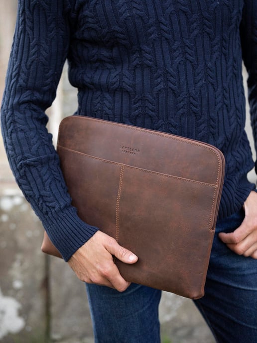 Hunter Leather Laptop Sleeve in Tan