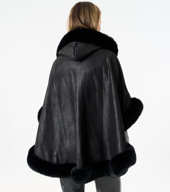 Fur Collar Pocket Detail Poncho