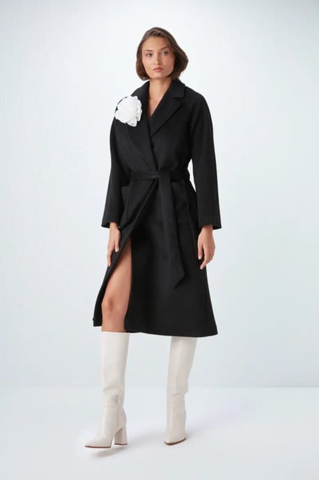 Classic Coat in Black - Image 1