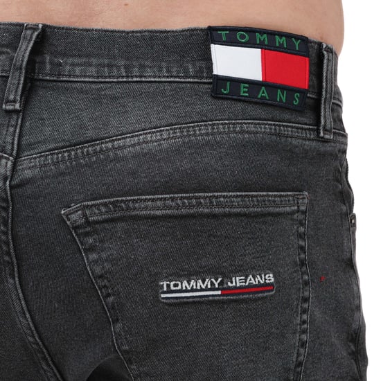 Men's Tommy Hilfiger Relaxed Tapered Jeans in Grey - Image 4
