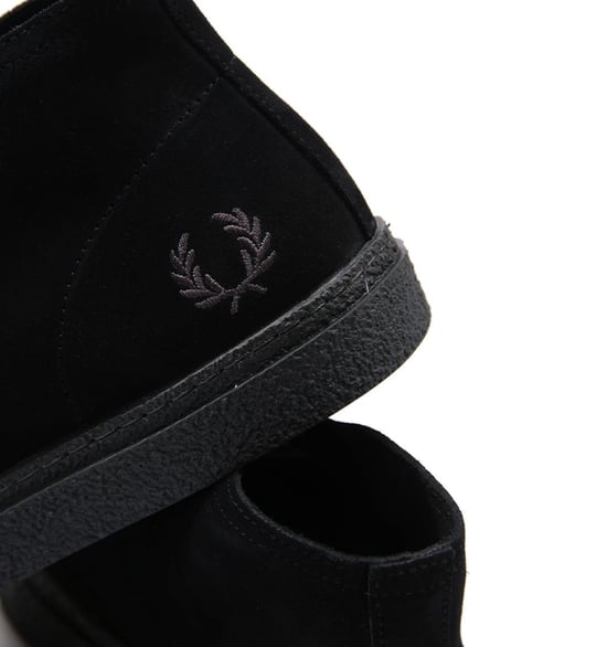 Men's Fred Perry Hawley Suede Chukka Boots in Black - Image 6
