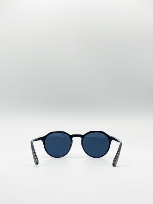 Classic Preppy Sunglasses With Key Hole Nosebridge