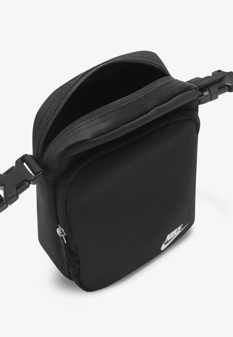 Nike Heritage Cross-Body Bag in Black - Image 4