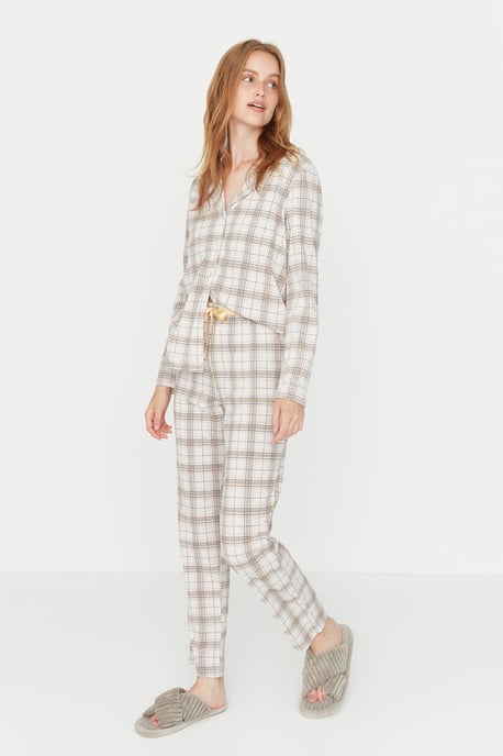 Trendyol Vrouwen Kraag Pyjama Set 2 pak - Image 1