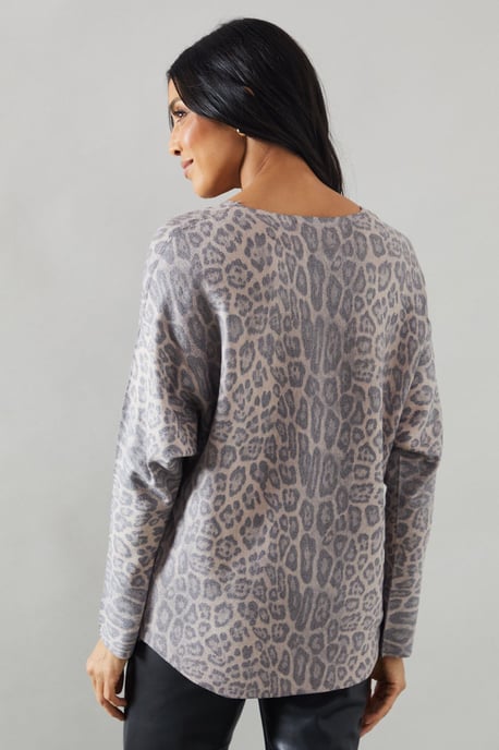 Leopard Print Batwing Knitted Top - Image 3