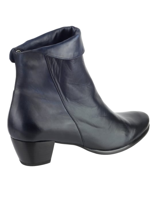 Armadillo Leather Boot