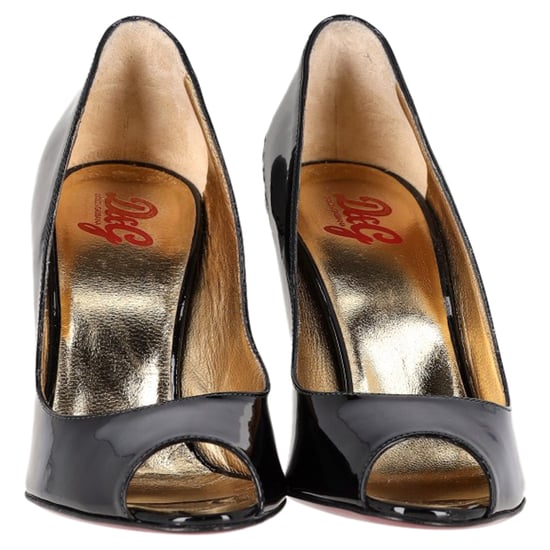 Dolce & Gabbana Peep-Toe Pumps in Zwart Patent Leer - Image 2