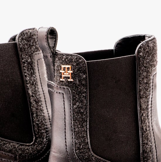 Tommy Hilfiger FEMININE FELT CHELSEAIE Womens Boots Black - Image 1