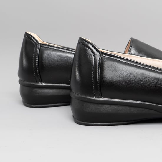 SALLY Womens Slip-On Loafers Black - Image 4