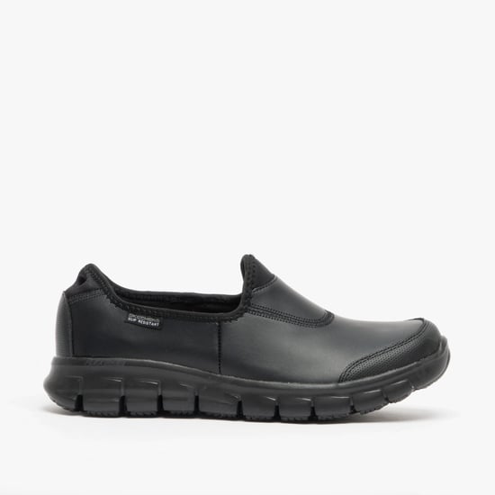 RELAXED FIT - SURE TRACK Ladies Leather Anti-Slip Shoes Black - Image 1