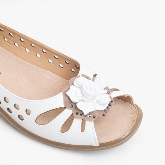 DAYNA Ladies Faux Leather Flower Peep Toe Flats White - Image 3