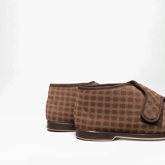 GBS KESWICK Mens Boot Slippers Brown - Image 4