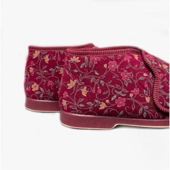 GBS BELLA Womens Extra Wide (E+) Boot Slippers Wine - Image 5