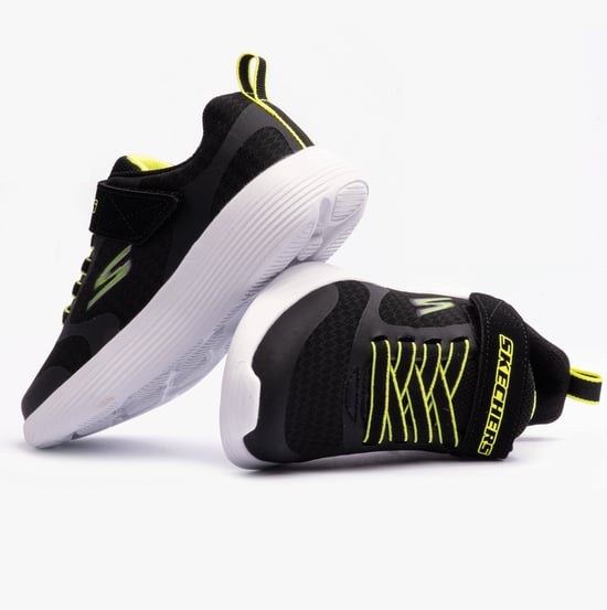 405095L/BKYL GO RUN 400 V2 Boys Trainers Black/Yellow - Image 2