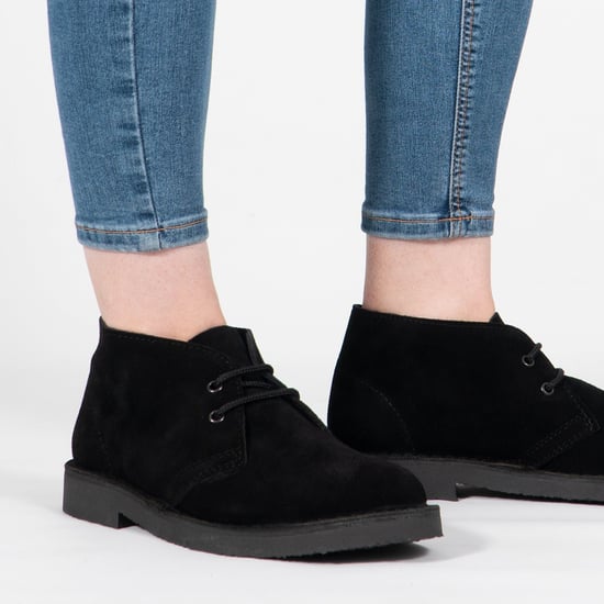 Roamers M467AS Unisex Desert Boots Black - Image 2