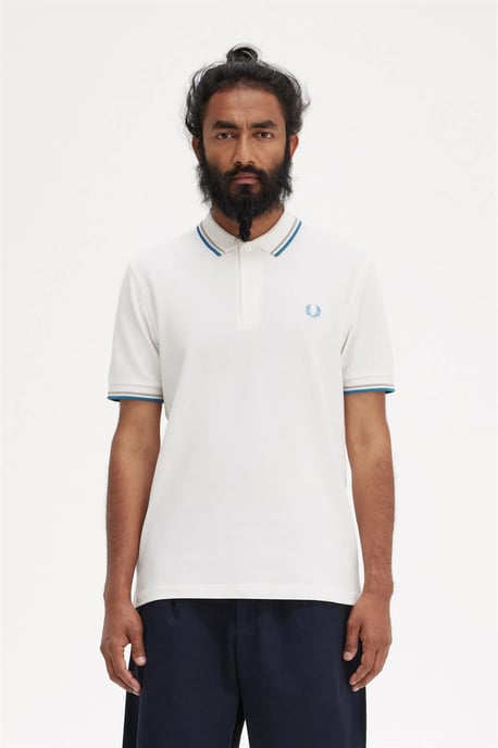 Fred Perry Men’s Twin Tipped Polo Shirt in Snow White/Warm Grey/Ocean - Image 2