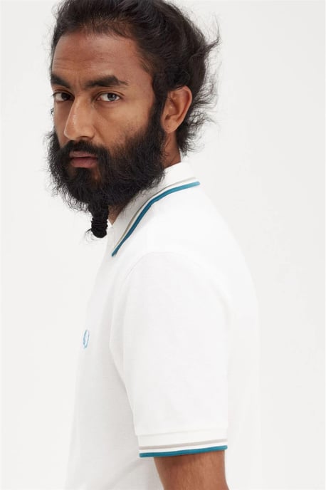 Fred Perry Men’s Twin Tipped Polo Shirt in Snow White/Warm Grey/Ocean - Image 6