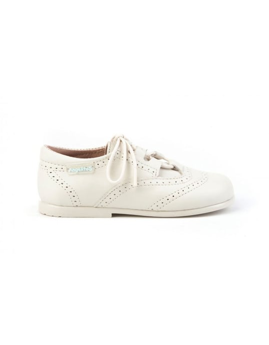 English Shoe Made of Leather - Image 1