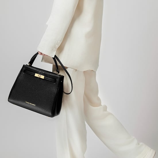 VICTORIA HYDE Victoria III handbag in black - Image 2