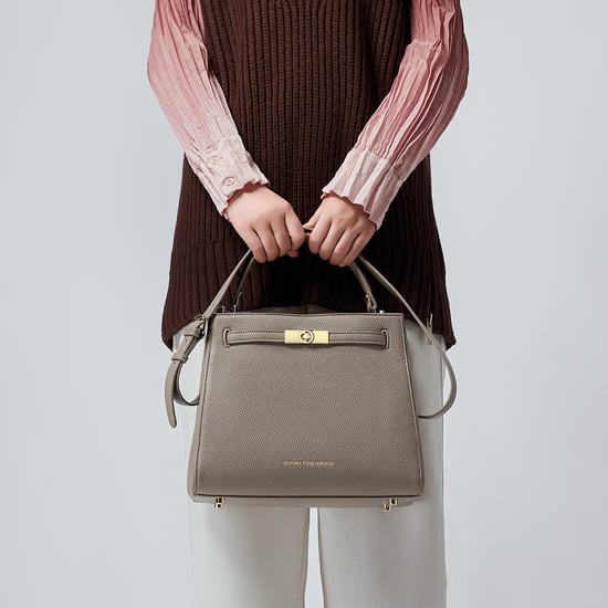 VICTORIA HYDE Victoria III handbag in nude - Image 2