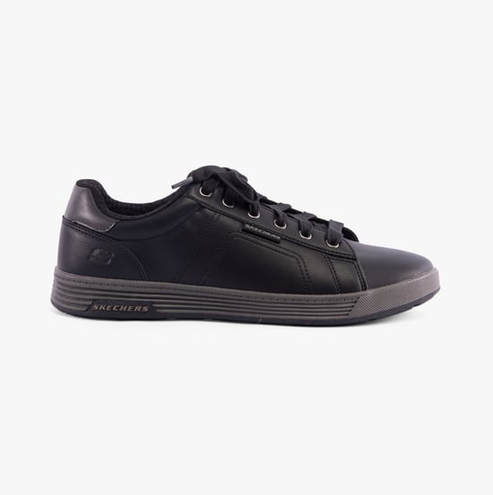 210946/BLK CAVELL - HENSLEY Mens Trainers Black - Image 1