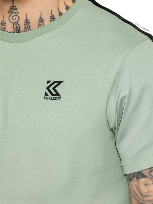 Kruze | T-shirt och shorts i set med tejp för herrar - Image 4