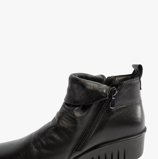 Lotus CORDELIA Womens Boots Black - Image 3