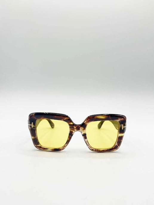 Bold Square Sunglasses in Leopard Yellow - Image 3