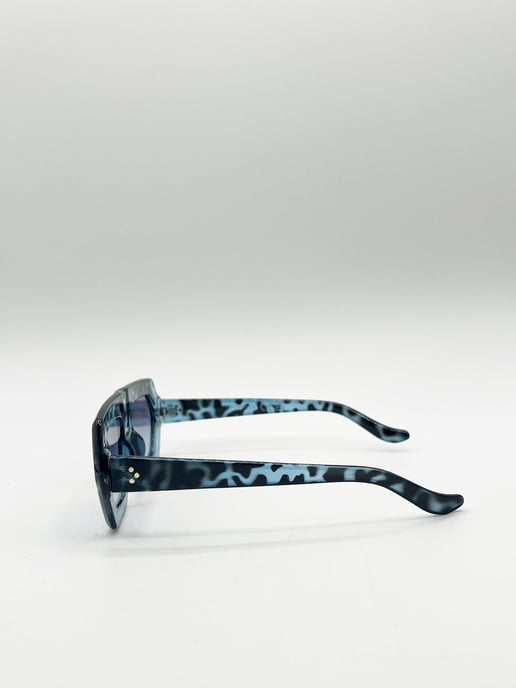 Cross-Border Flat Sunglasses in Blue Leopard - Image 5