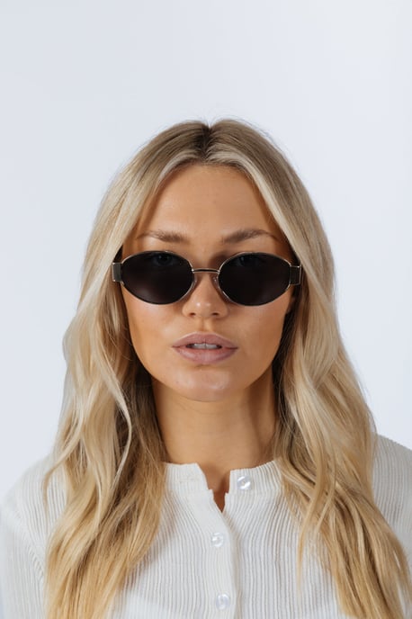 Rounded Oval Metal Frame Sunglasses in Silver Grey - Image 5