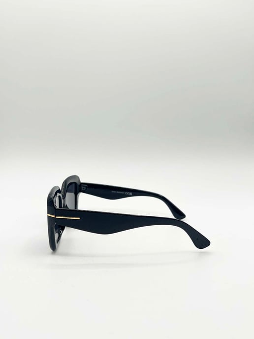 Bold Square Sunglasses in Black - Image 3