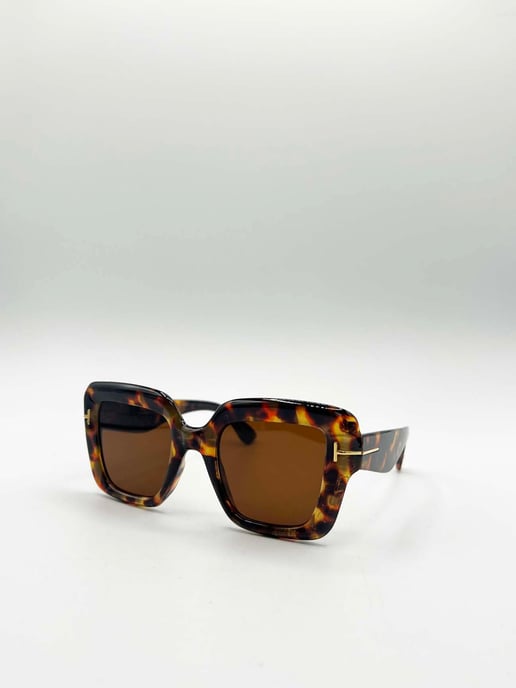 Bold Square Sunglasses in Leopard Brown - Image 3