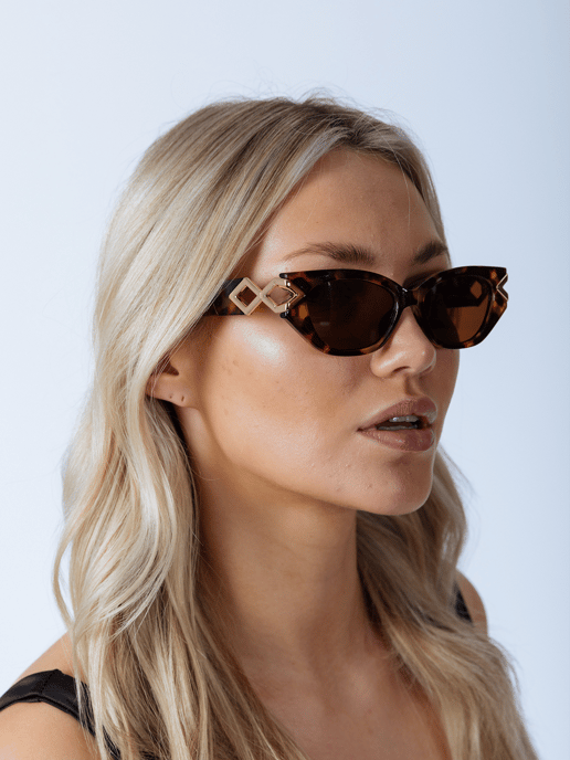 Cat-Eye Diamond Infinity Sunglasses in Tortoiseshell - Image 2