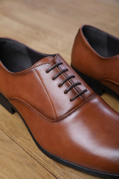 Wheres That From Mens 'Michael' Oxford Lace Up Work Dress Shoes - Image 2