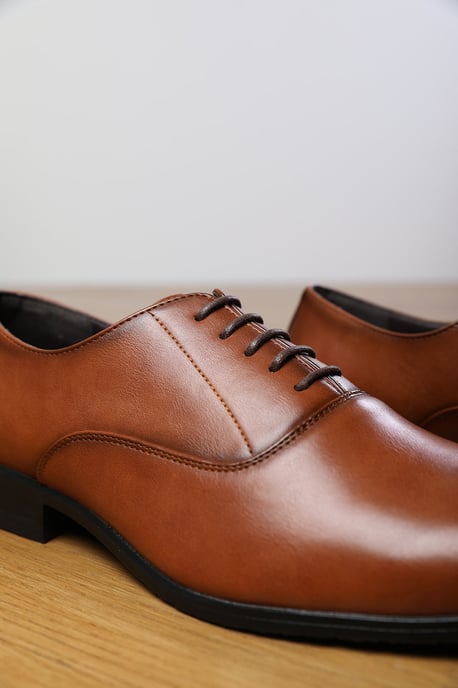 Wheres That From Mens 'Michael' Oxford Lace Up Work Dress Shoes - Image 3