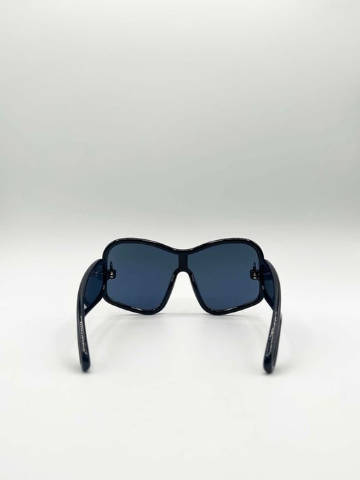 Square Oversized Mask Sunglasses in Black - Image 5