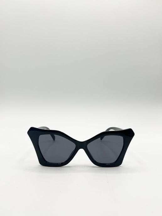 Oversized Cat-Eye Sunglasses in Black - Image 2